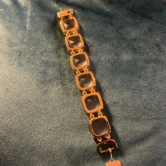 Lauren by Ralph Lauren Elegant Gold and Crystal Bracelet NWT - Picture 5 of 7